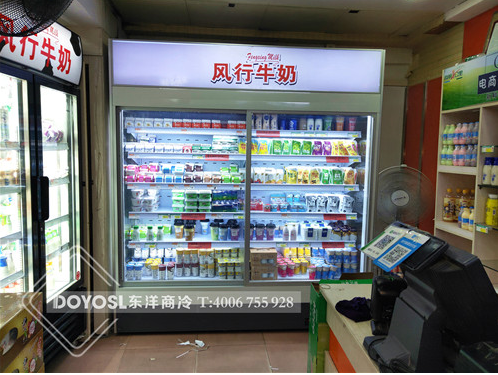 如何選購(gòu)牛奶柜飲料柜？